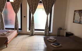 Kindly Roberta Centro Storico Peschiera,Lago Relax